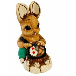 3405 Woodlander Mereside Art Stoneware Beano, vintage, Ceramic bunny making egg